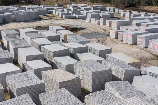 Controlling Color Variation in G682: How Quarry-Level Batch Selection Protects Your Facade
